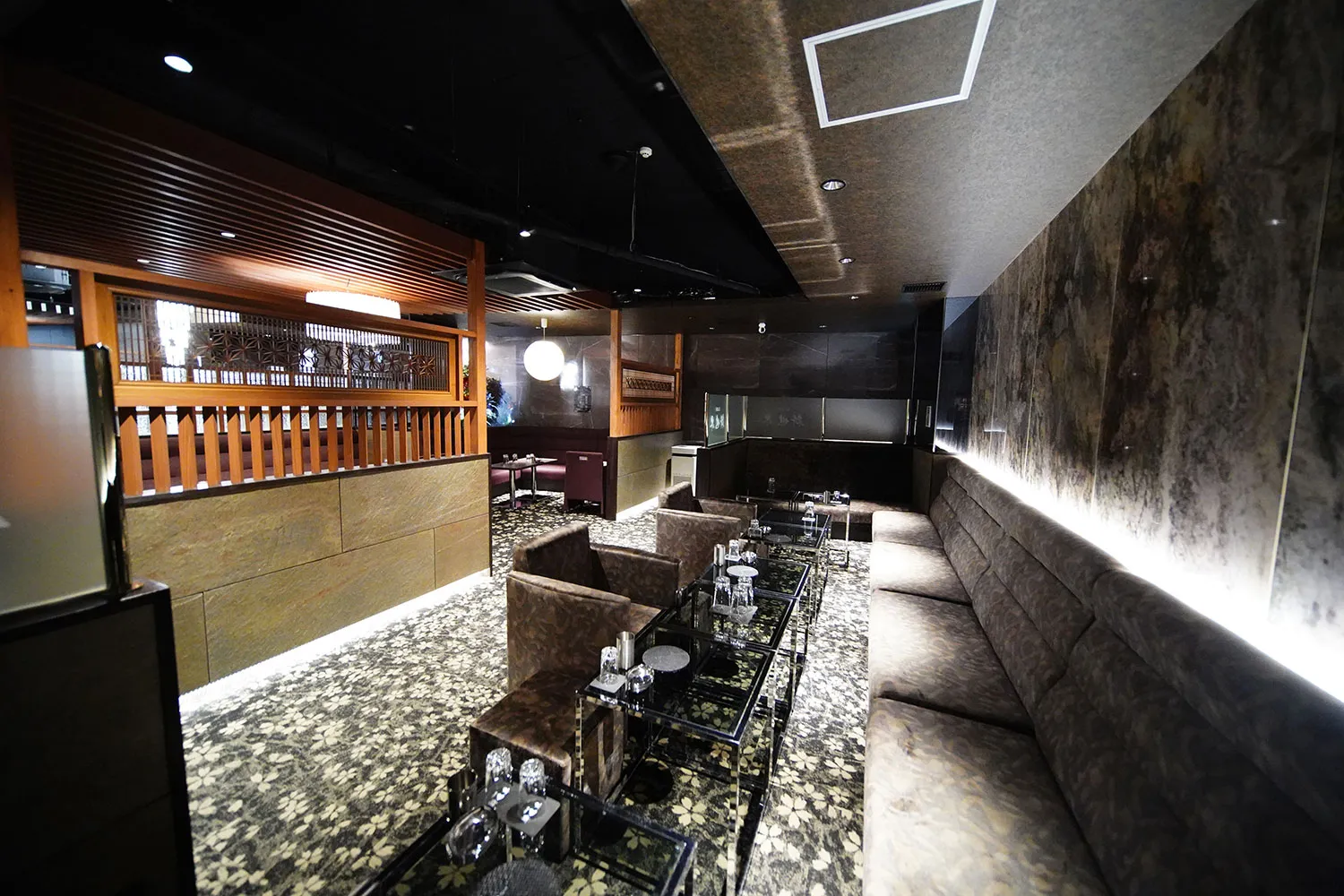 店内イメージスライダー-4